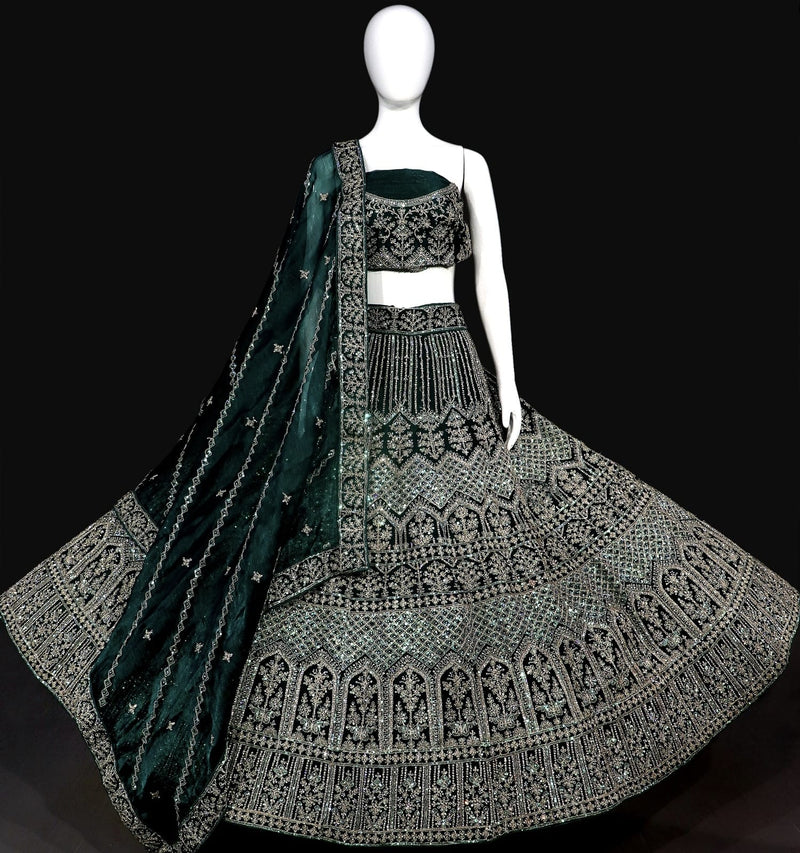 Beautiful Designer Wedding Wear Bridal Lehenga