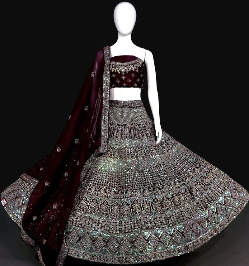 Beautiful Designer Wedding Wear Bridal Lehenga