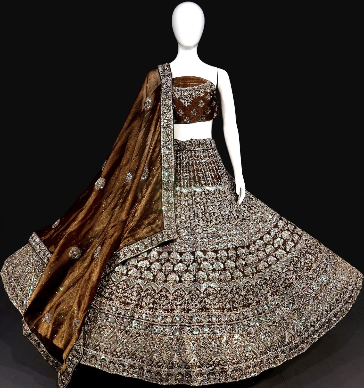 Beautiful Designer Wedding Wear Bridal Lehenga