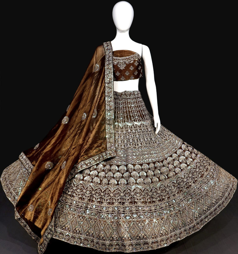 Beautiful Designer Wedding Wear Bridal Lehenga