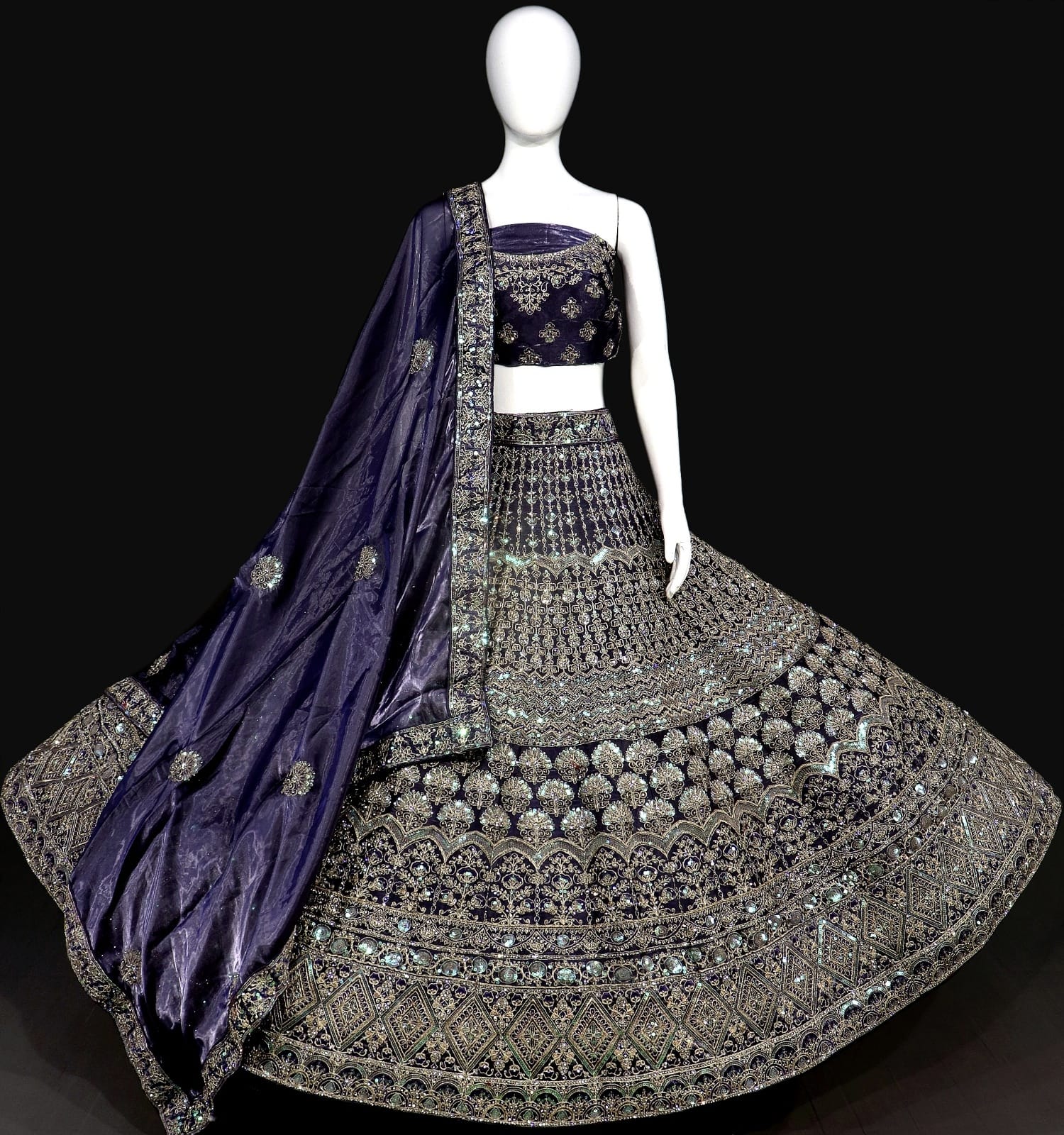 Beautiful Designer Wedding Wear Bridal Lehenga