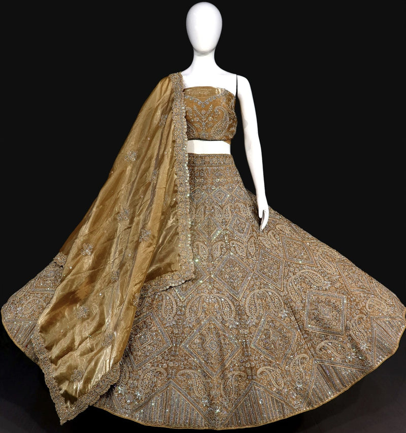 Beautiful Designer Wedding Wear Bridal Lehenga