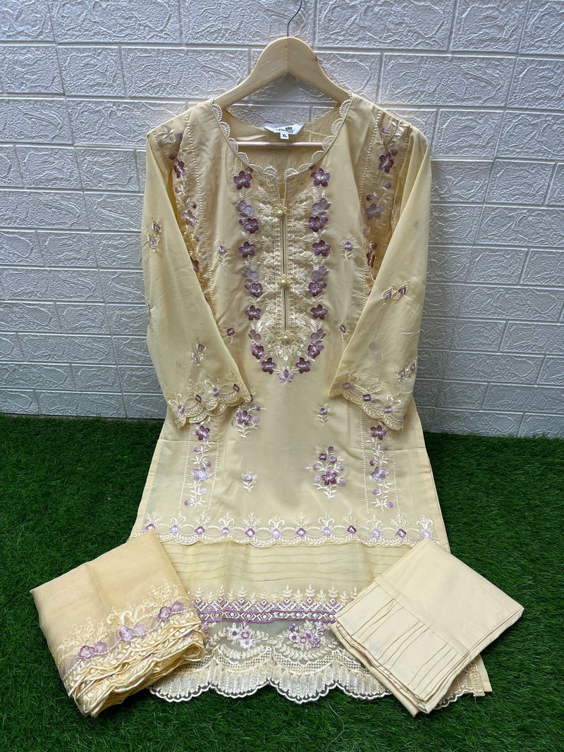 Laxurira Trendz Latest Designer Pakistani Suit D.No.1374