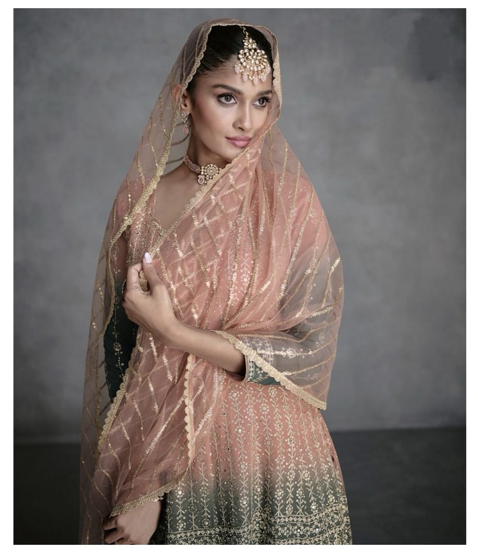 Designer Wedding Wear Latest Anarkali Style Salwar Suit