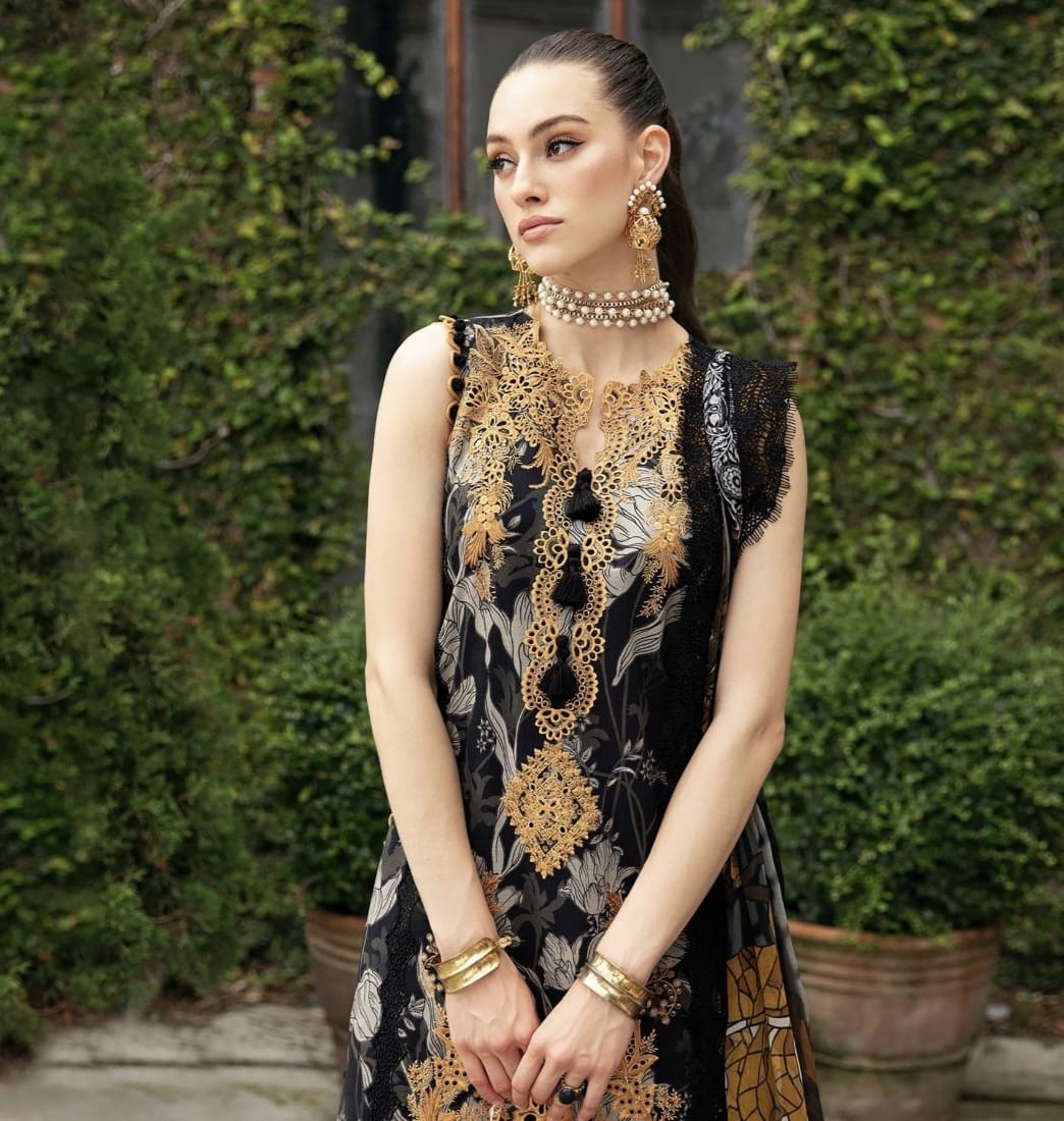 Shree Fab Riwayat Nx Vol 2 Luxury Lawn D.No.3396