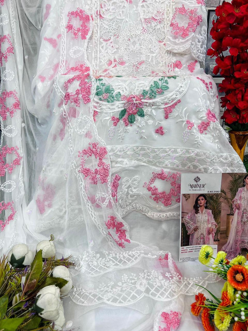 Mahnur Designer Bridal Wear Pakistani Suit D.No.31002