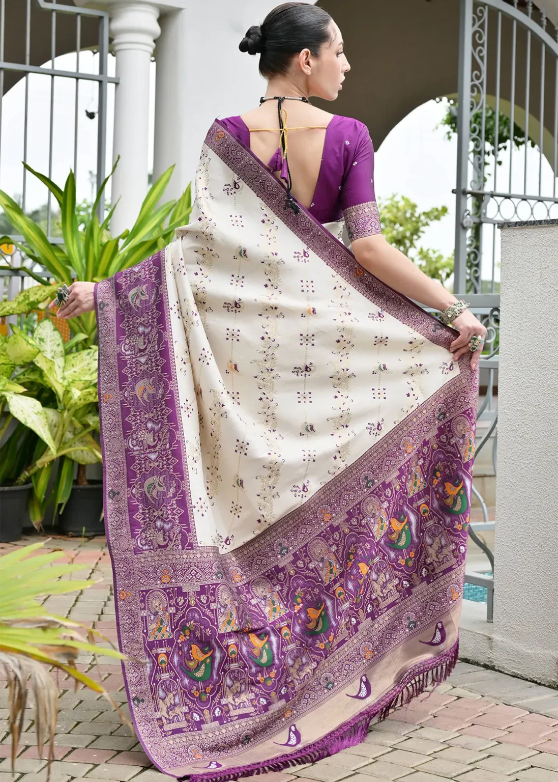 White &amp; Purple Pure Soft Banarasi Silk Patola Zari Woven Saree 