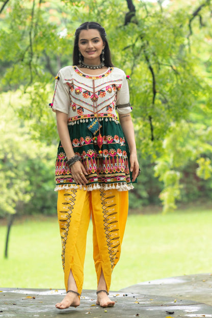 Navratri Garba Garba Special Kedia and Tulip Pants for Women&