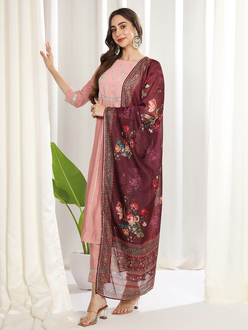 Beautiful Women Pink Silk Blend Kurta Set With Fancy Dupatta