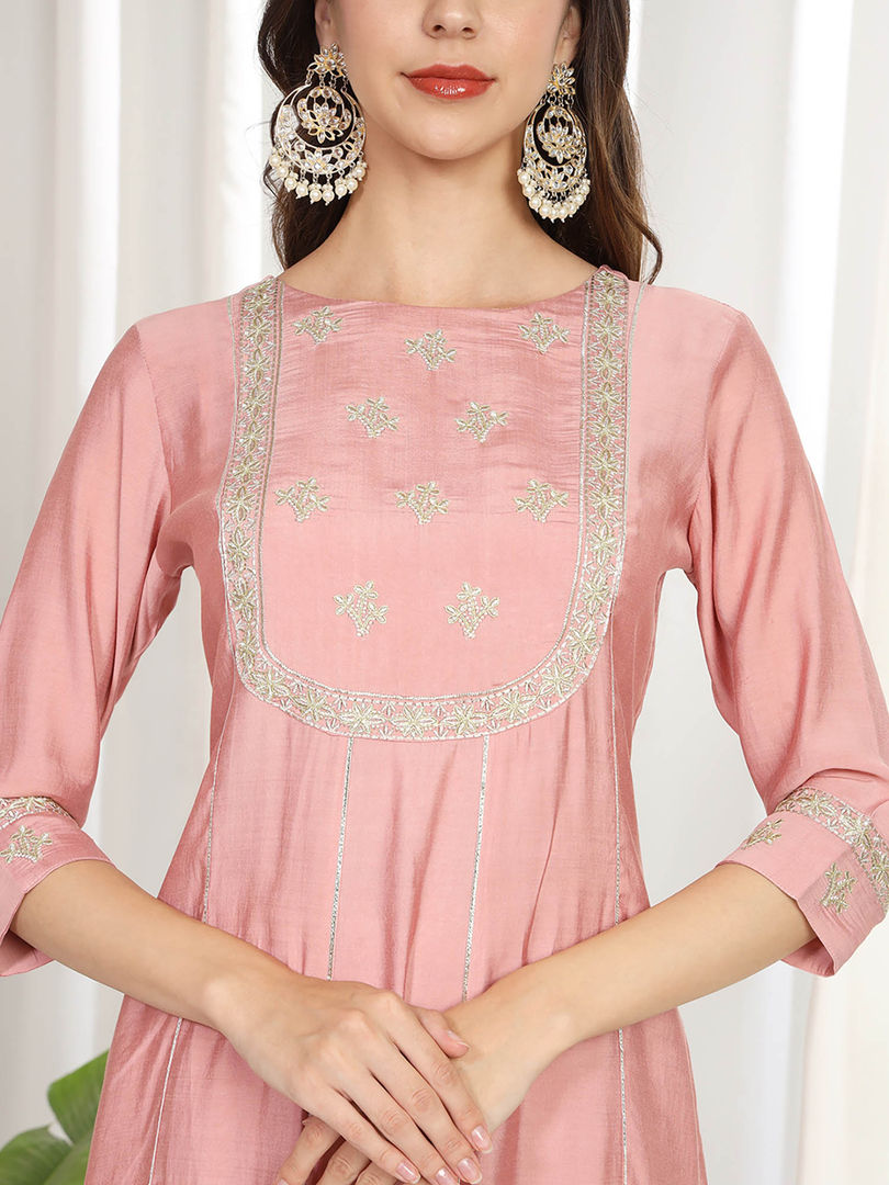 Beautiful Women Pink Silk Blend Kurta Set With Fancy Dupatta