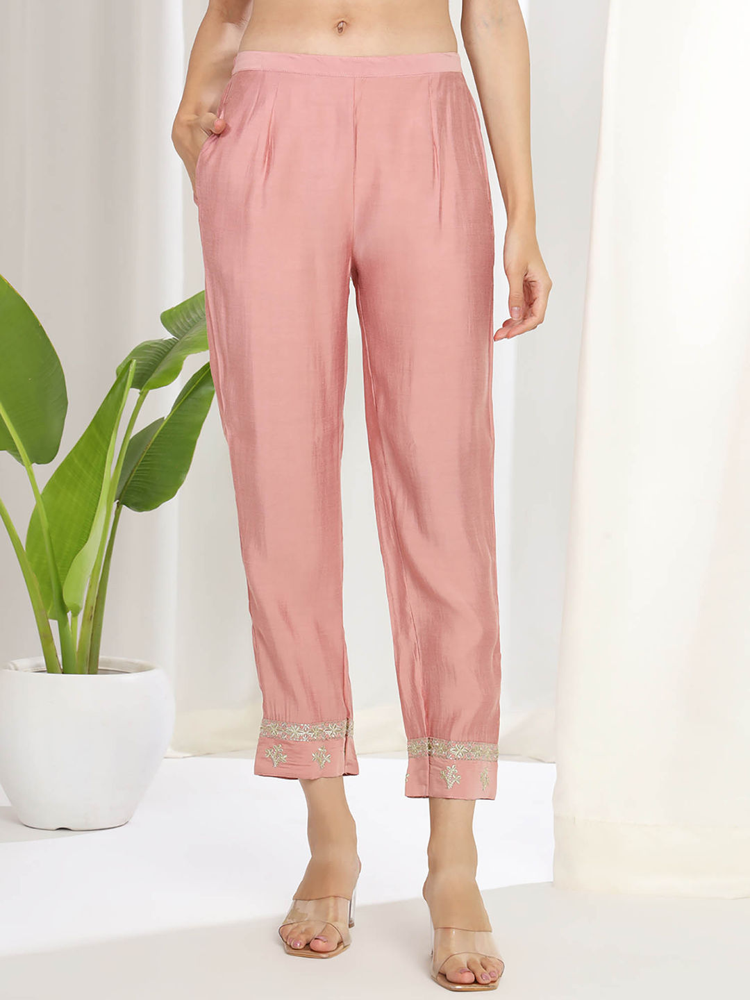 Beautiful Women Pink Silk Blend Kurta Set With Fancy Dupatta