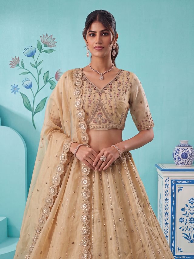 Off White Pure Chandnia Silk Handwork Motif Peacock Pattern Crystal Beads Multi Thread Dori &amp; Sequins Work Bridal Lehenga Choli
