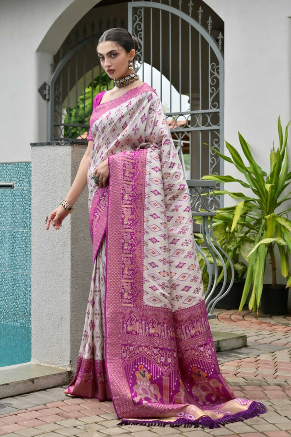 Magenta Pure Soft Banarasi Silk Patola Zari Woven Saree