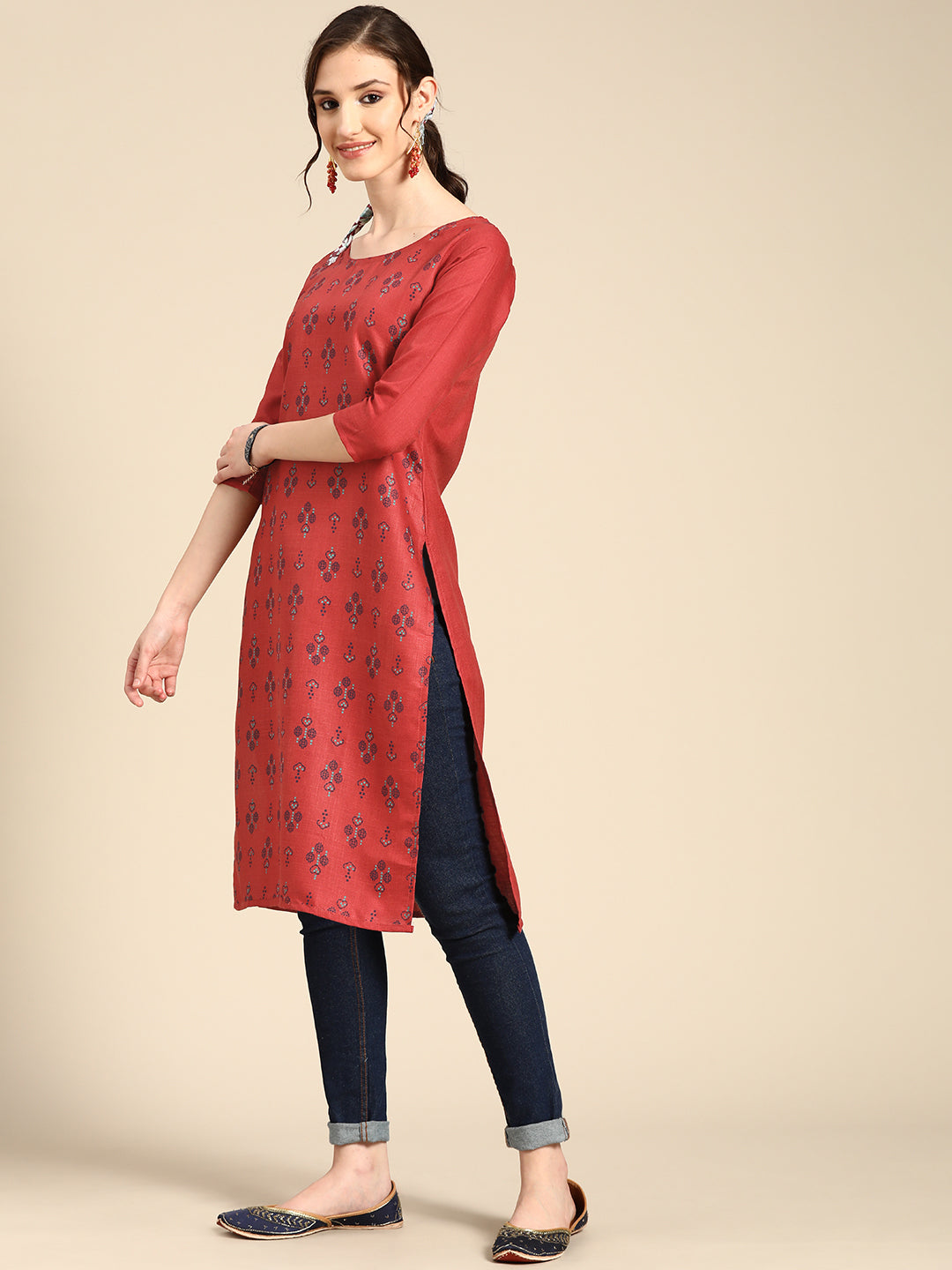 PRASUTI FESTIVE WEAR KURTI