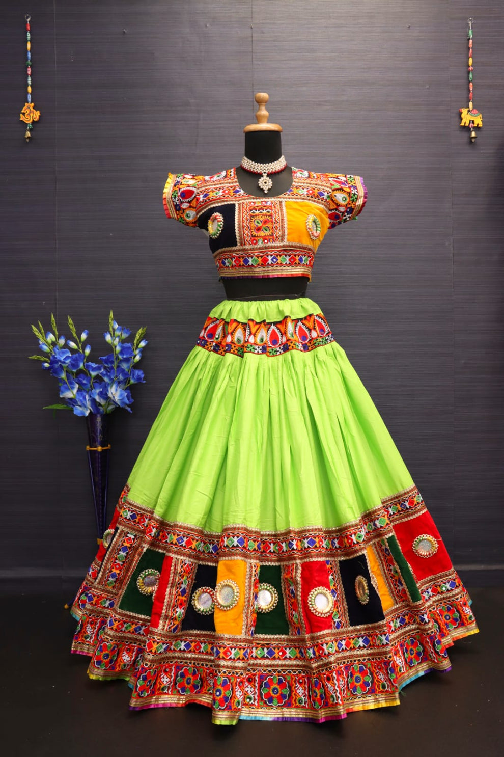 Navratri Traditional Beautiful Handmade Bangadi mirror Work Lehenga Choli