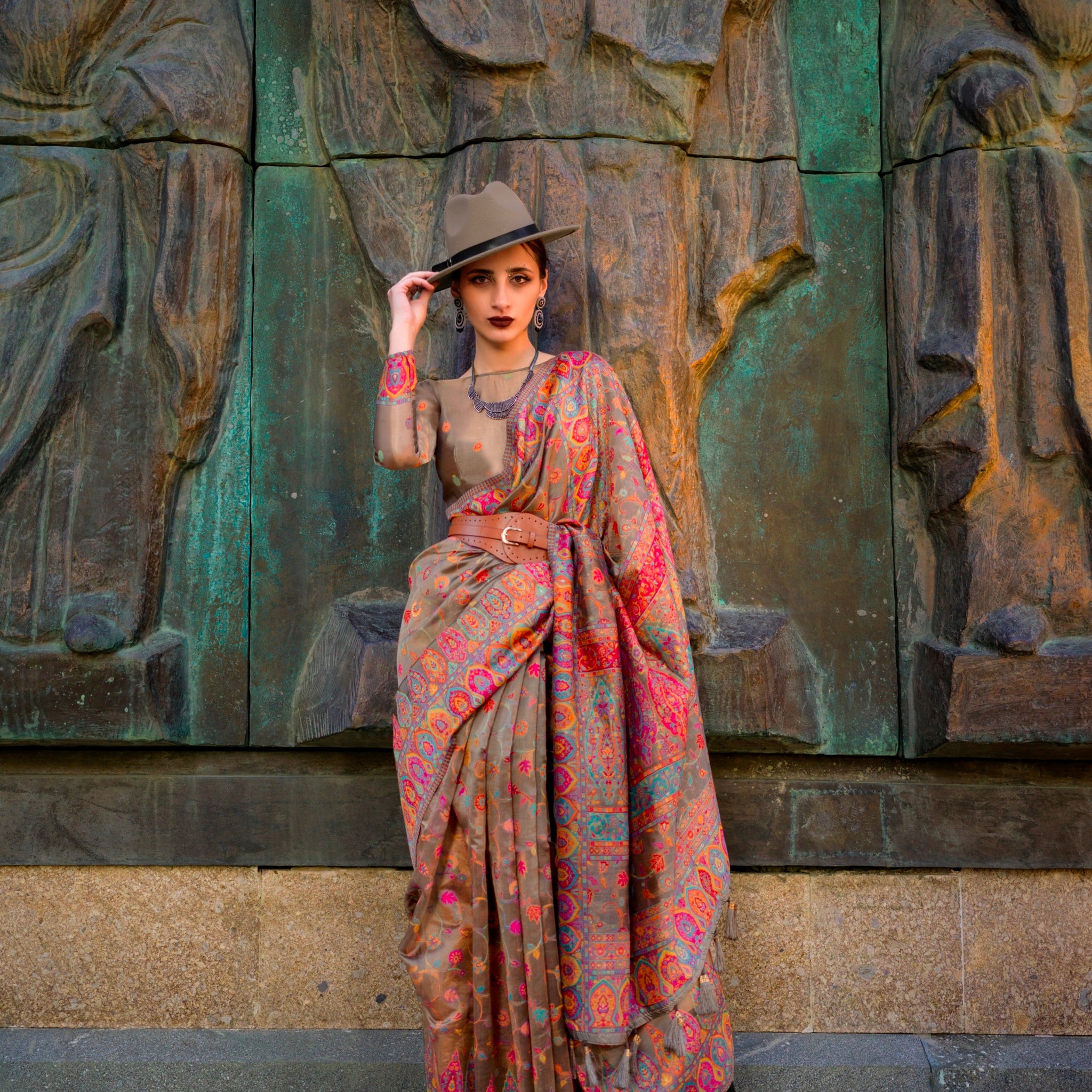 Beautiful Designer Occasion Wear Kashneer Silk Handloom Weaving Saree