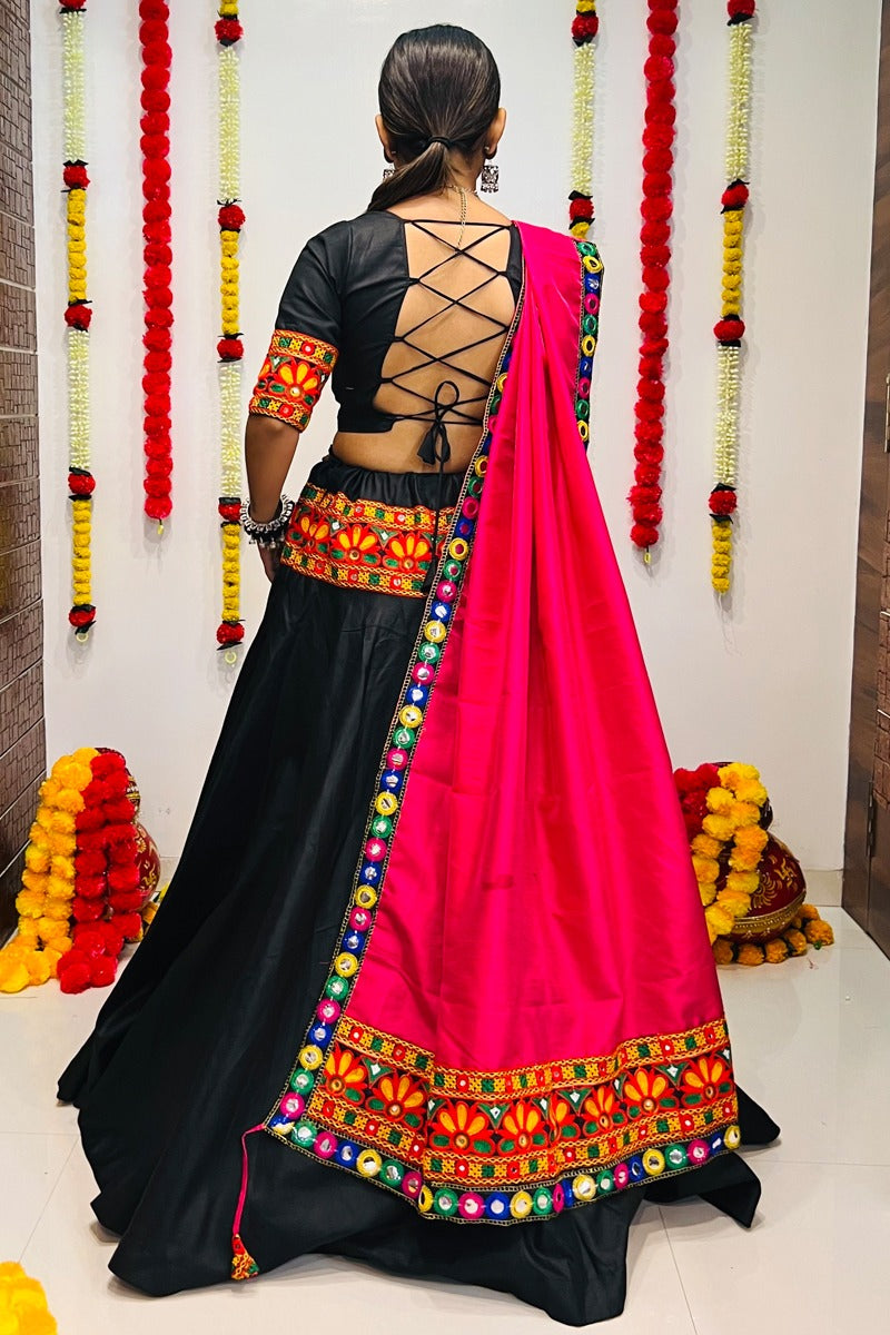 Navratri Special Traditional Looks For Rajwadi Lehenga choli Dno 7049