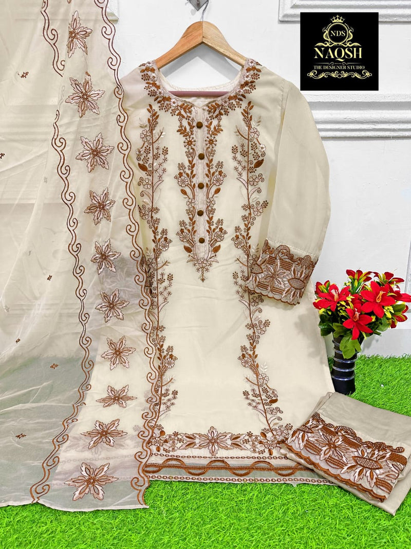 Naqsh Designer Studio Luxury Pret Formal Wear Collection