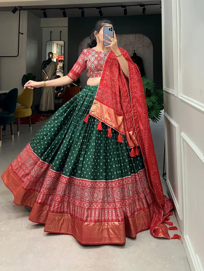 Trending Navaratri Lehenga Choli Collection dno 1686 - Anant Exports