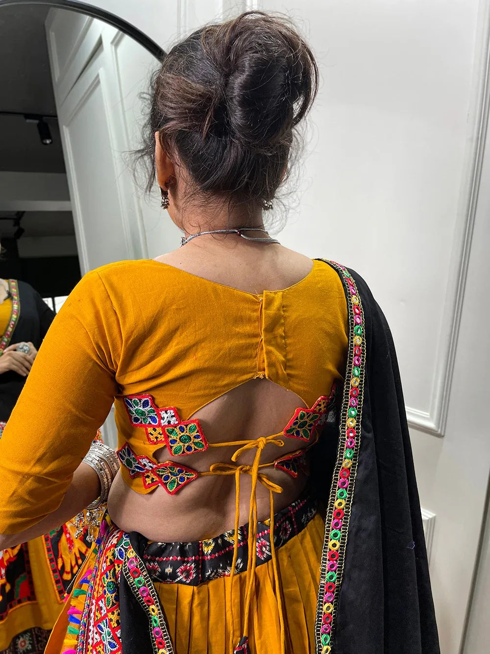 Navratri Wear Traditional Gamthi Mirror Work Lehenga Choli D.No. 1661 - Anant Exports