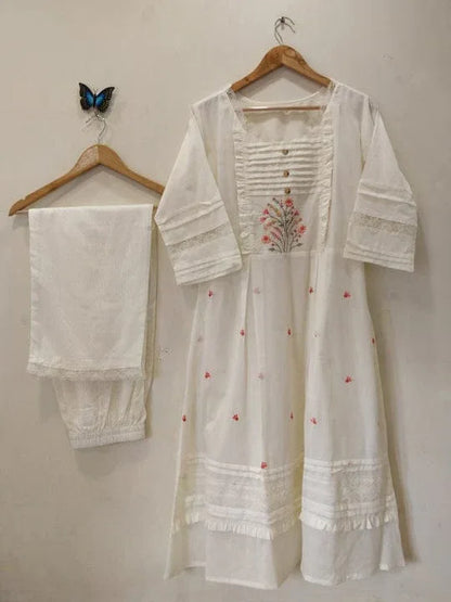 Beautiful Part Wear white cotton Kurta Pant Set - Anant Exports