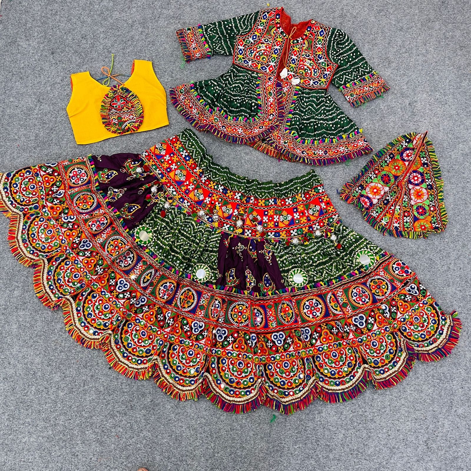 Navratri kid's Traditional 4pc Lehenga set with Cap and Kedia