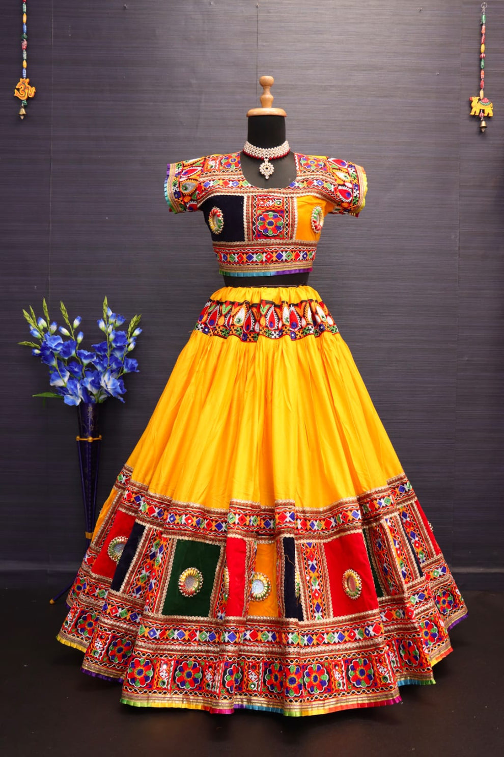 Navratri Traditional Beautiful Handmade Bangadi mirror Work Lehenga Choli