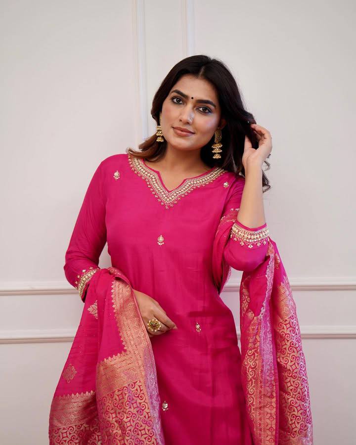 Pink Viscose Chanderi Kurti Set with Jacquard Dupatta