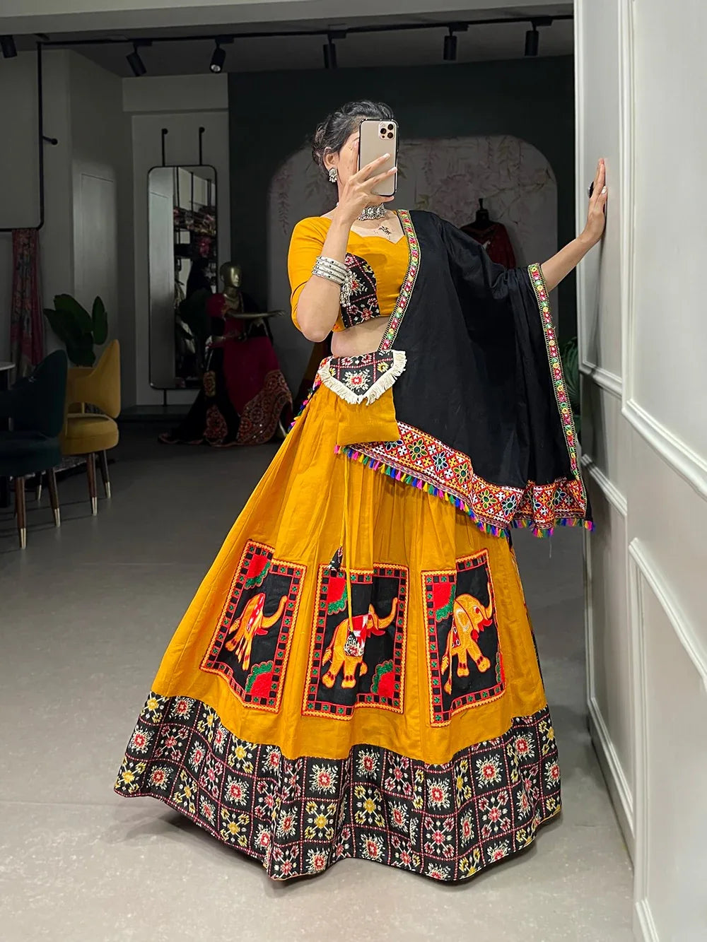 Navratri Wear Traditional Gamthi Mirror Work Lehenga Choli D.No. 1661 - Anant Exports