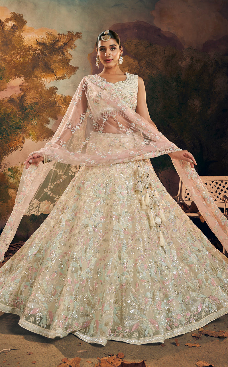 Beautiful Designer Wedding Wear Latest Bridal Lehenga Choli