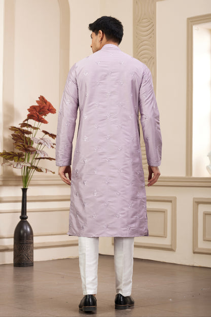Stylish men’s kurta set for sangeet
