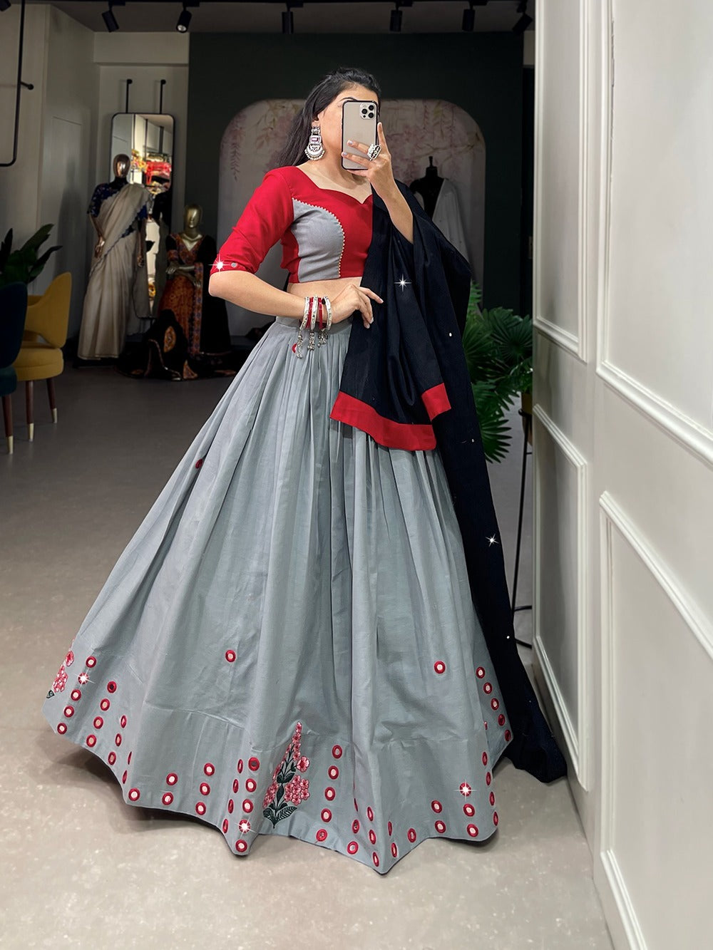 Navratri Special Traditional Looks For Lehenga Choli