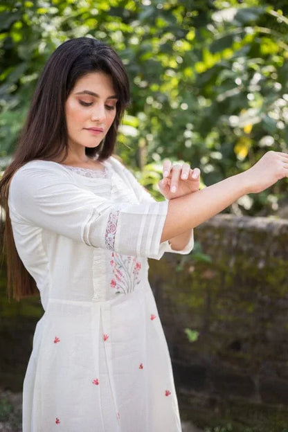 Beautiful Part Wear white cotton Kurta Pant Set - Anant Exports