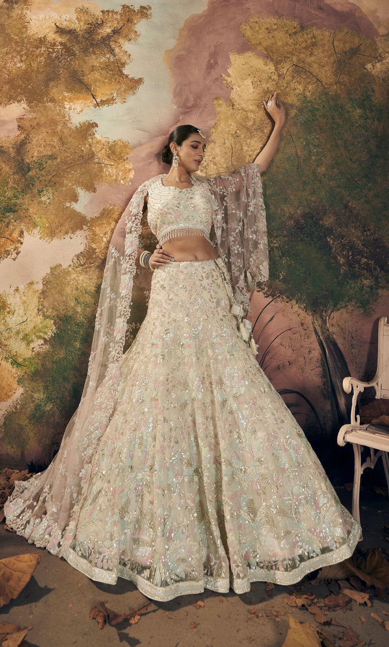 Beautiful Designer Wedding Wear Latest Bridal Lehenga Choli