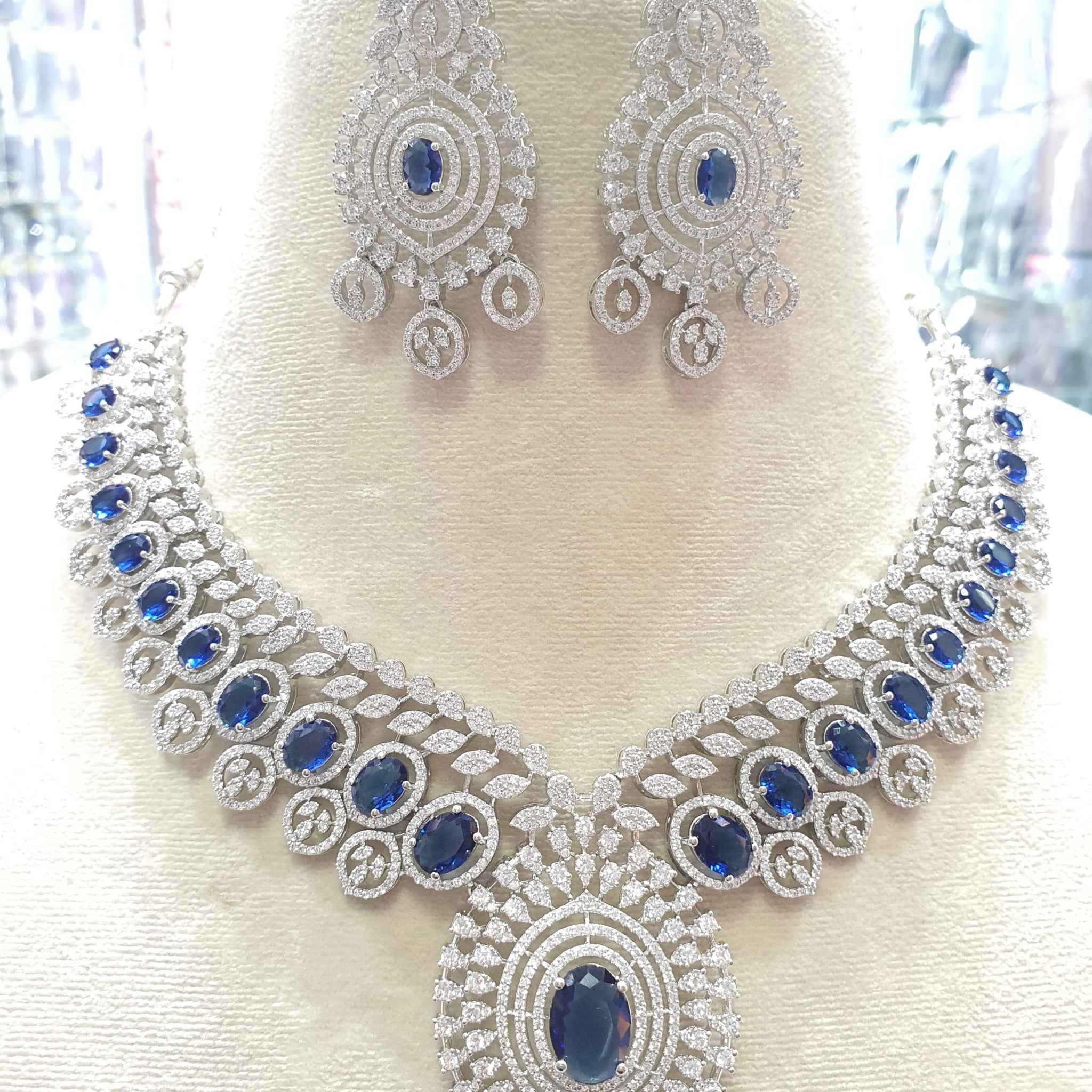 Royal blue necklace set for brides