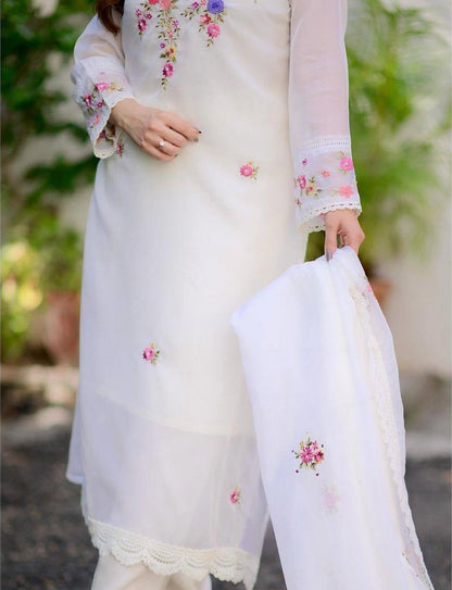White Georgette Kurti Set with Floral Embroidery &amp; Dupatta