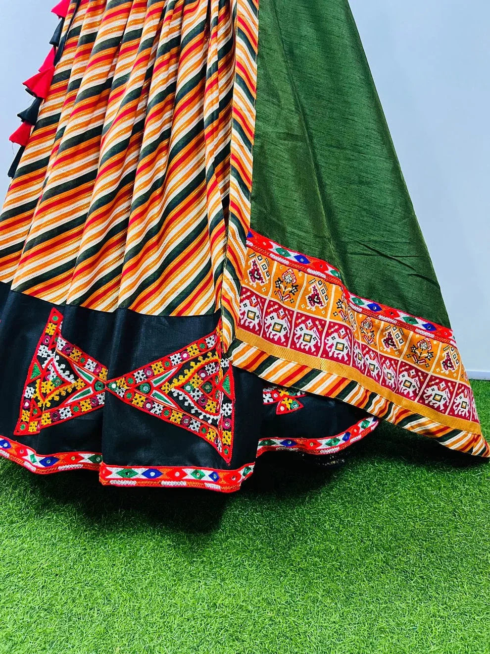 Navratri Special Traditional Looks For Lehenga choli Dno 7047 - Anant Exports