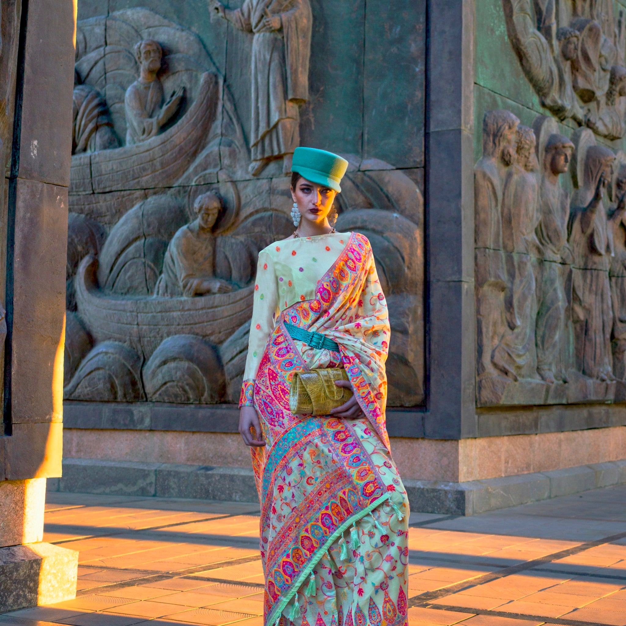 Beautiful Designer Occasion Wear Kashneer Silk Handloom Weaving Saree