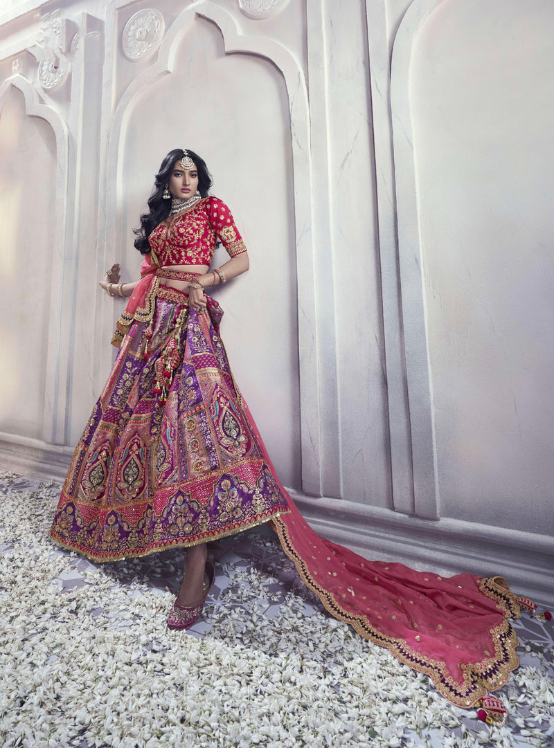 Designer Wedding Wear Latest Bridal Lehenga Choli