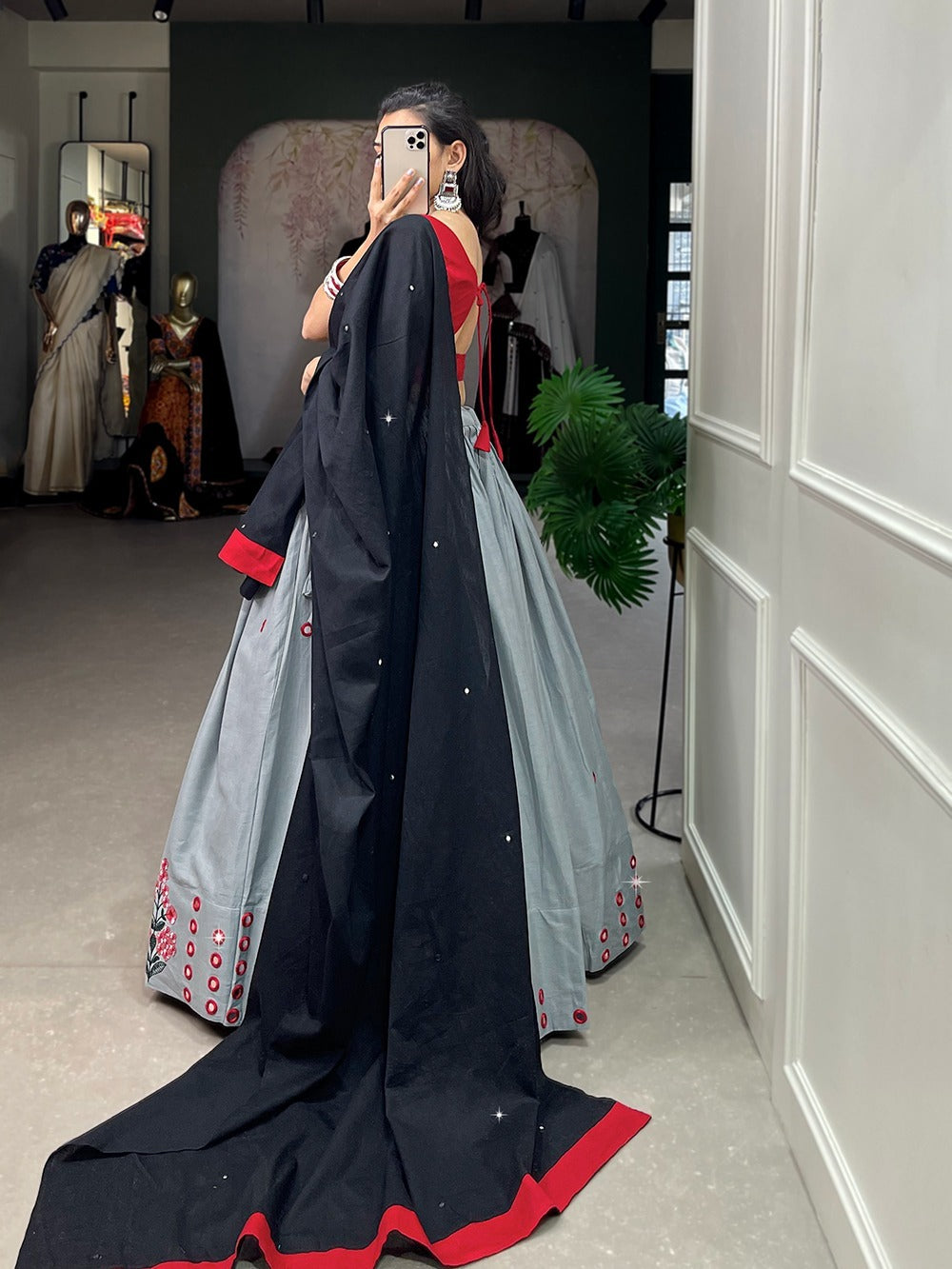 Navratri Special Traditional Looks For Lehenga Choli