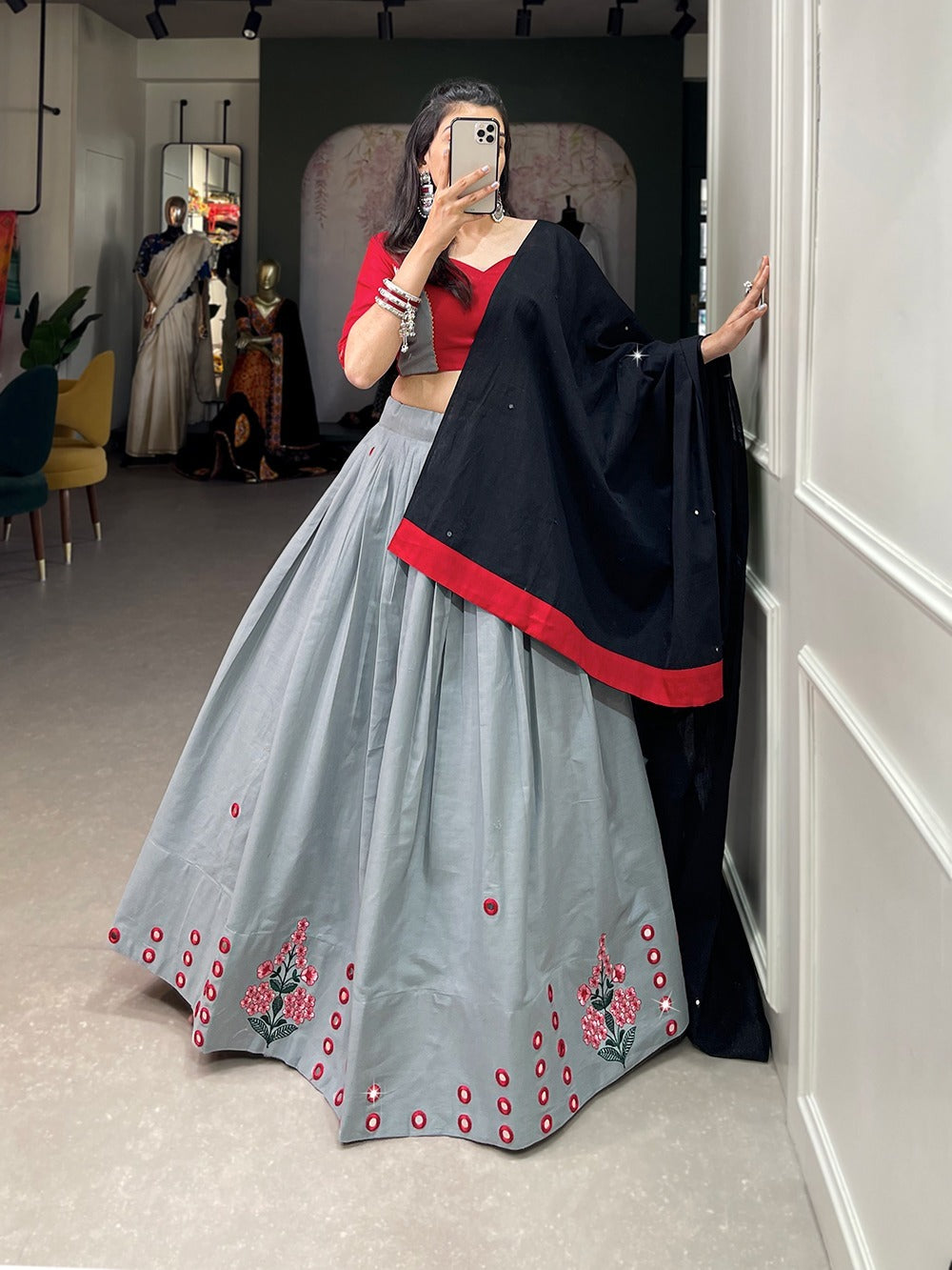 Navratri Special Traditional Looks For Lehenga Choli