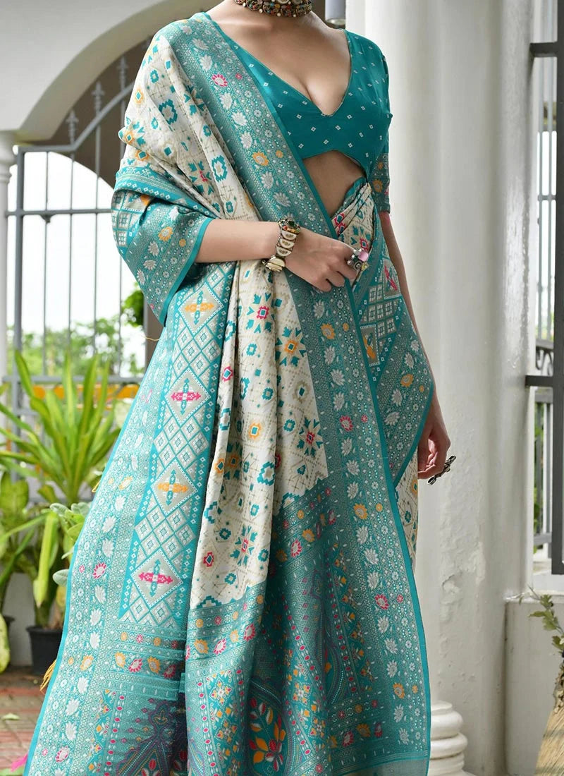 Sea Green Pure Soft Banarasi Silk Patola Zari Woven Saree 