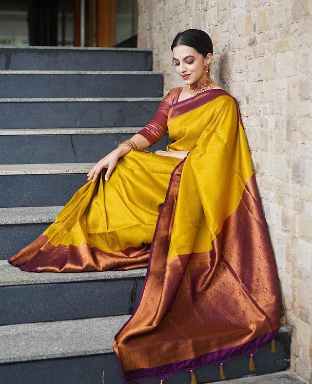 Lichi Silk Banarasi Saree Anantexports