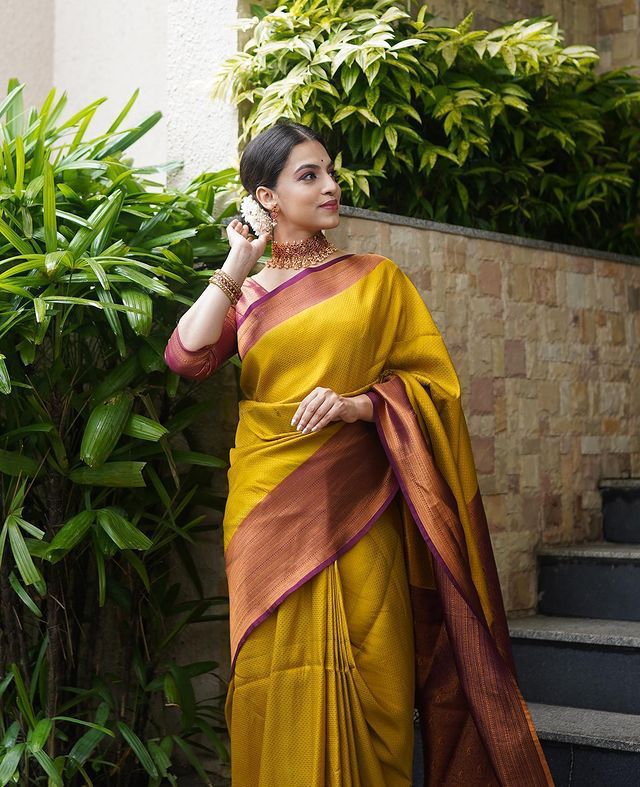 Lichi Silk Banarasi Saree Anantexports