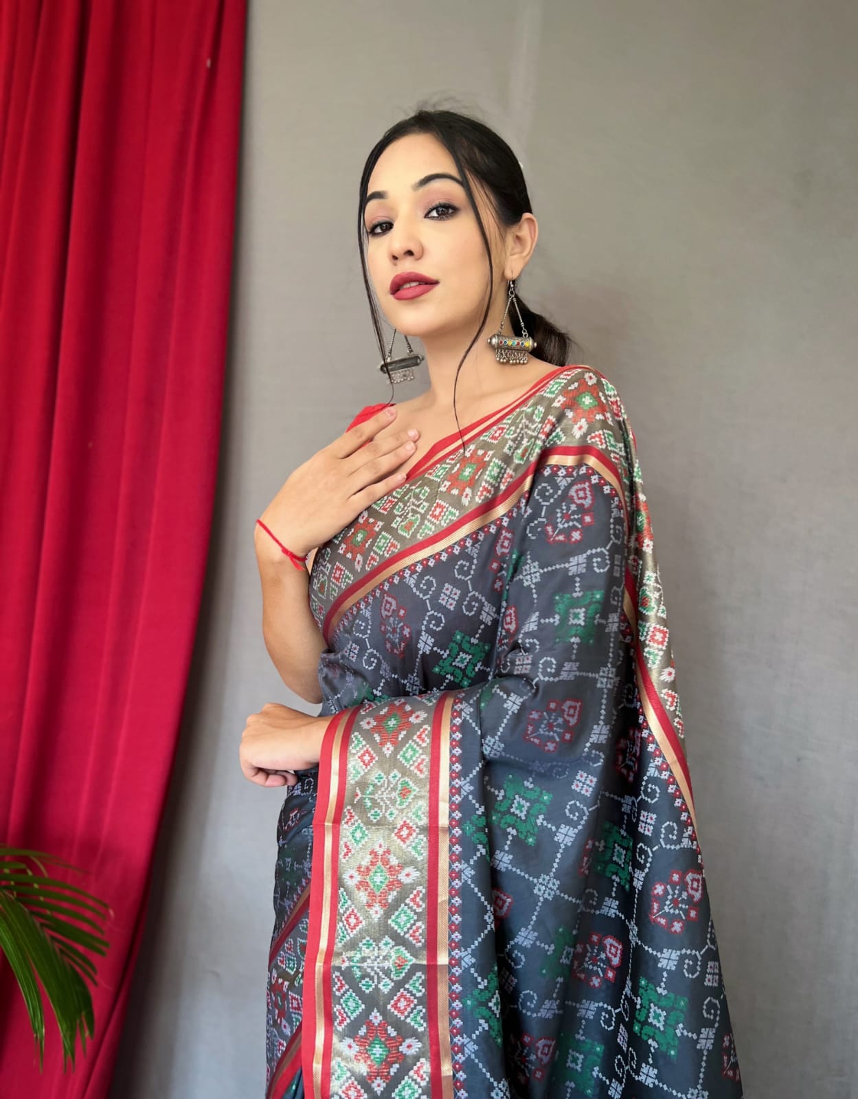 Beautiful Designer Rangeen Meenakari Patola Silk Saree Anant Tex Exports Private Limited