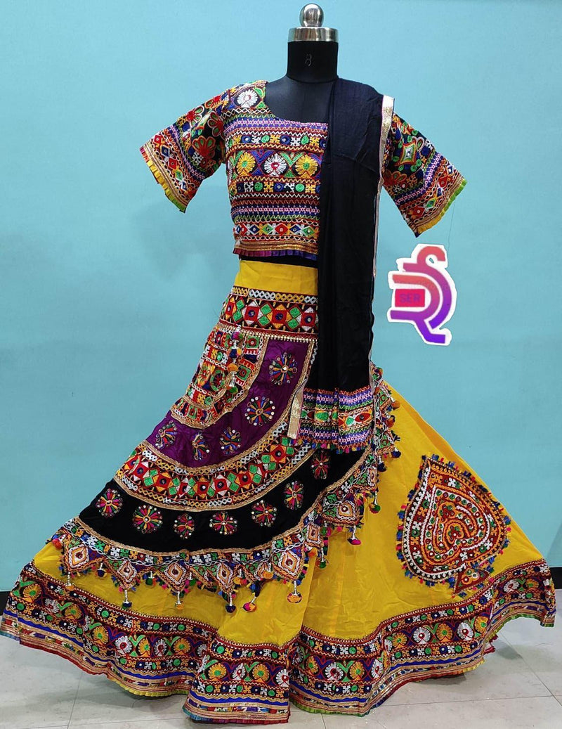 NAVRATRI TRADITIONAL LEHENGA CHOLI Anantexports