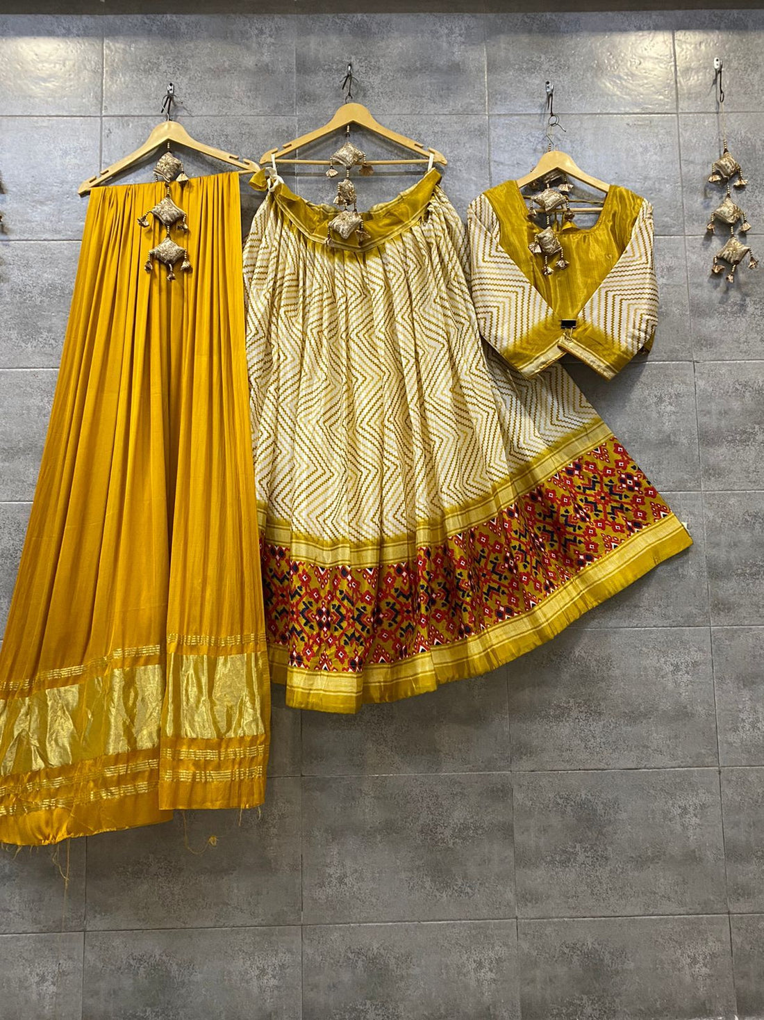 Party Wear Designer Crape Silk Lehenga Anantexports