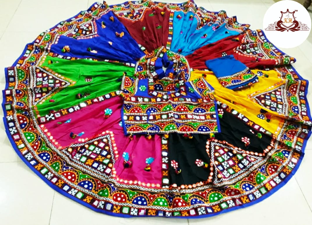 Navratri Gamthi Lehenga choli with Traditional Dupatta Anantexports