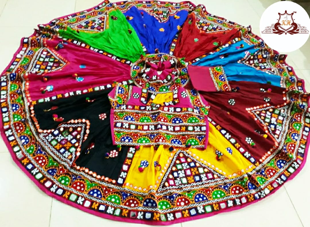 Navratri Gamthi Lehenga choli with Traditional Dupatta Anantexports