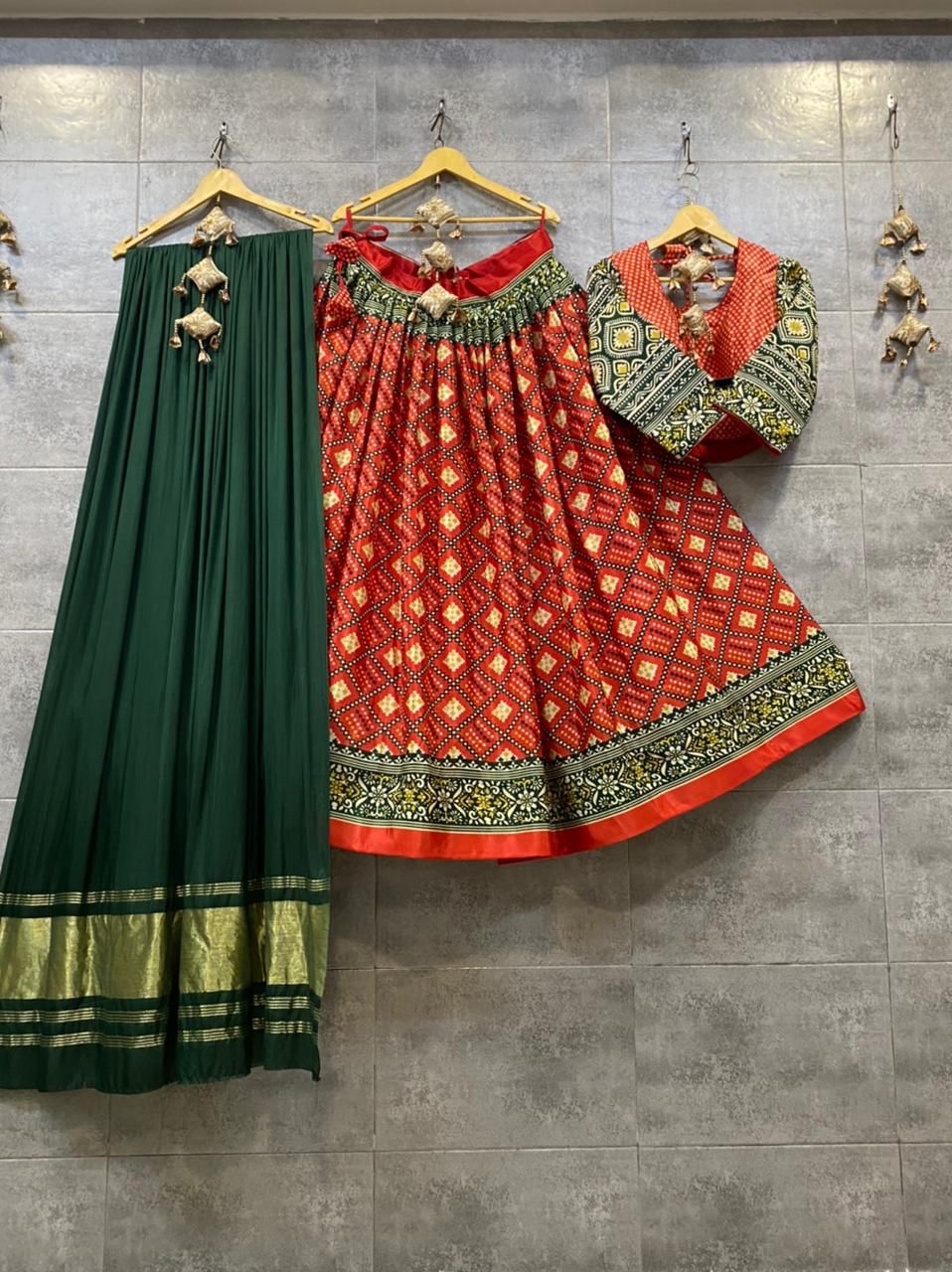 Navratri Garba Lehenga Choli Crape Silk Anant Tex Exports Private Limited
